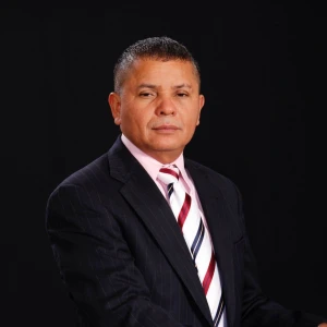 Dr. Antonio Bolainez