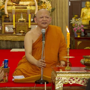 ฟังธรรมจากพระอาจารย์สุชีพ สุธมฺโม (พระกิตติ