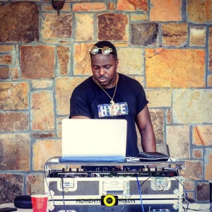 Mixes by DJ Olooo