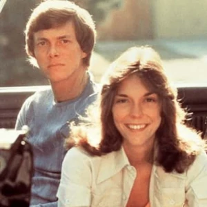 Easy Radio - Carpenters