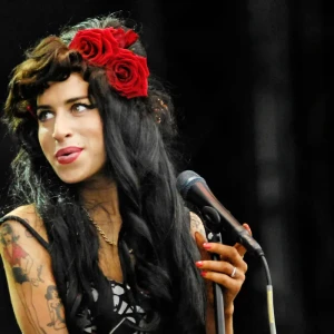 Exclusive Amy Winehouse - HITS