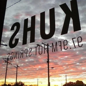 KUHS 102.5 FM