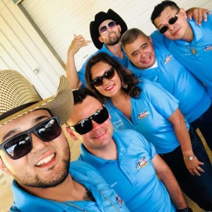 La Invasora 97.5